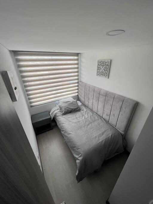 Apartamento Edificio Con Ascensor 605 *