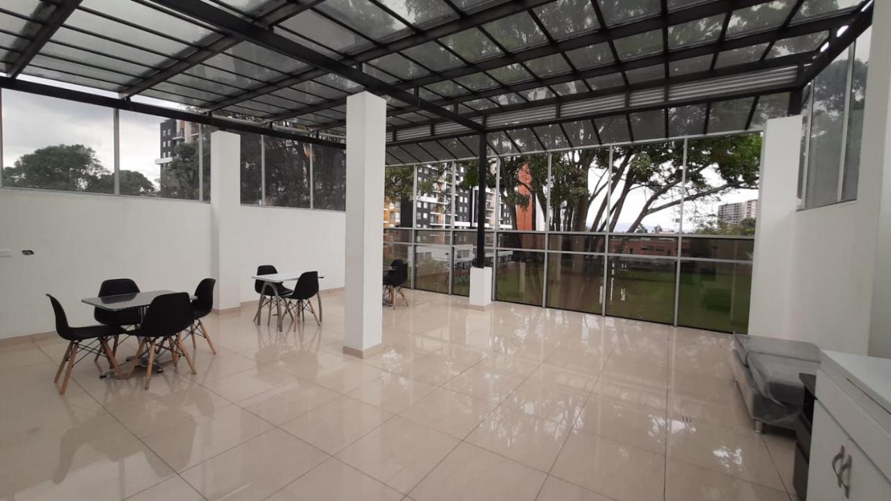 Apartasuites Aaa Modelia Bogotá
