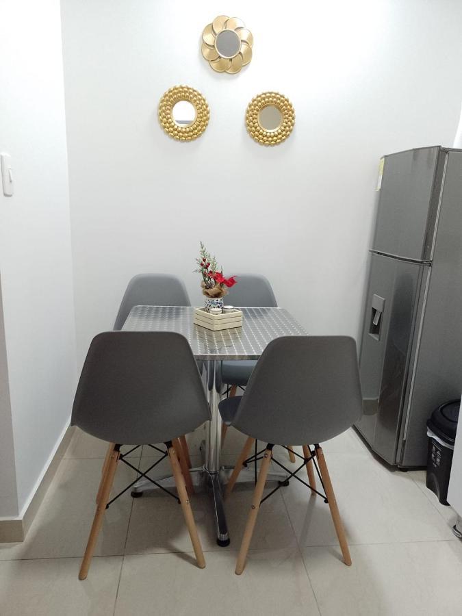 Apartasuites Aaa Modelia Apartamento *
