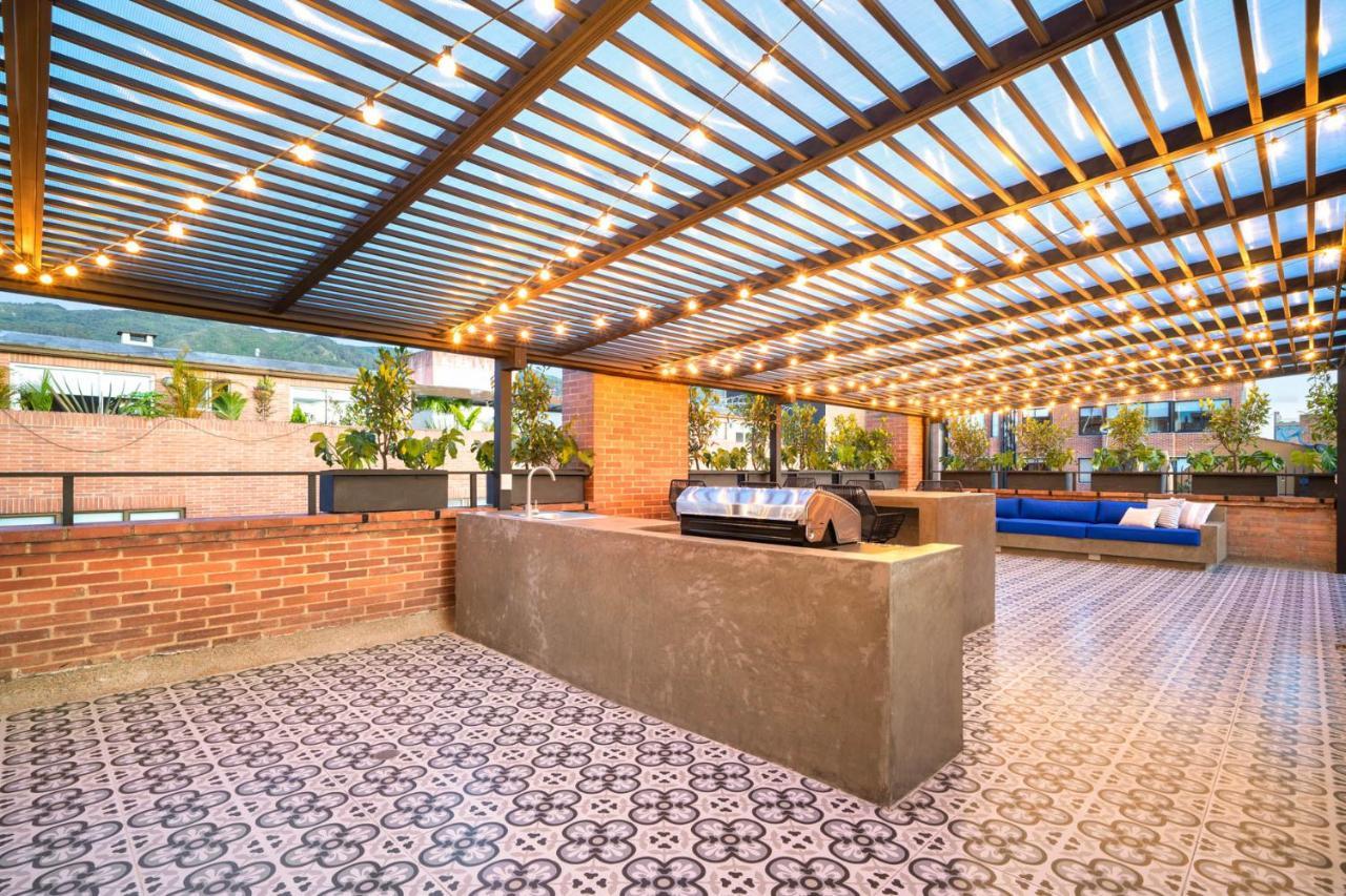 Build It In - Premium Coliving Pensión