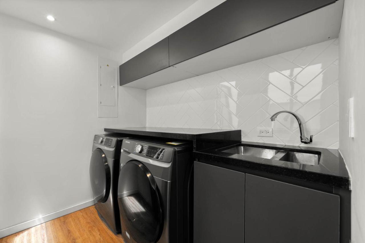 Build It In - Premium Coliving Bogotá