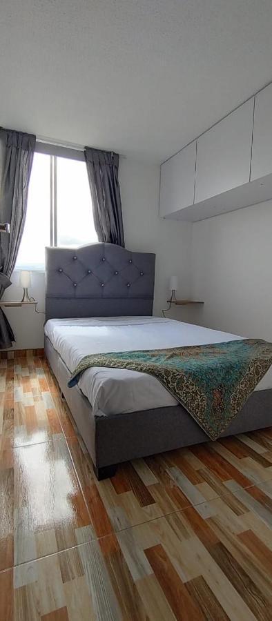 Hermoso En Conjunto Cerrado Cerca Al Aeropuerto Apartamento Bogotá