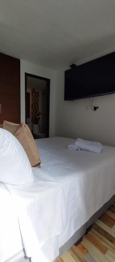 Hermoso En Conjunto Cerrado Cerca Al Aeropuerto Apartamento *