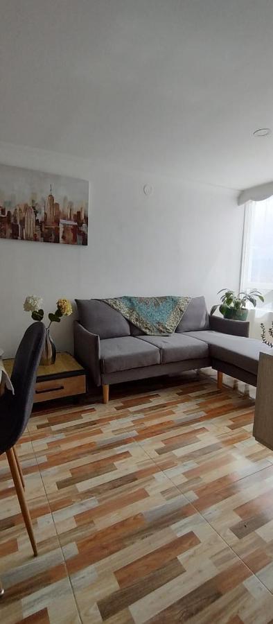 Hermoso En Conjunto Cerrado Cerca Al Aeropuerto * Bogotá