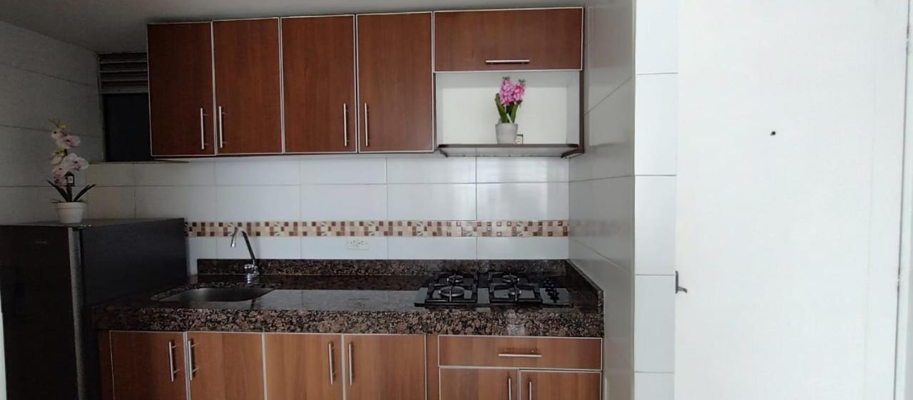 Hermoso En Conjunto Cerrado Cerca Al Aeropuerto Apartamento *
