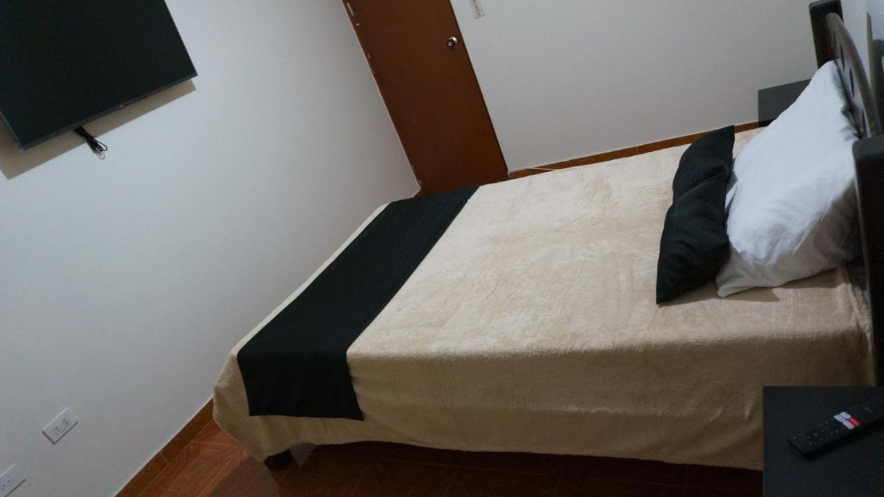 Cerca Al Aeropuerto Domina House Homestay Bogota