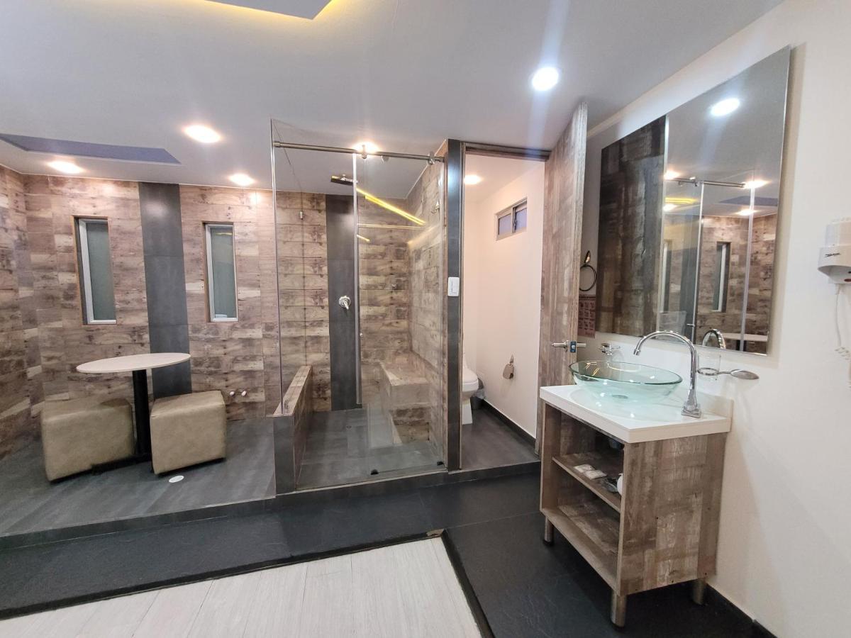 Agora Boutique 3*