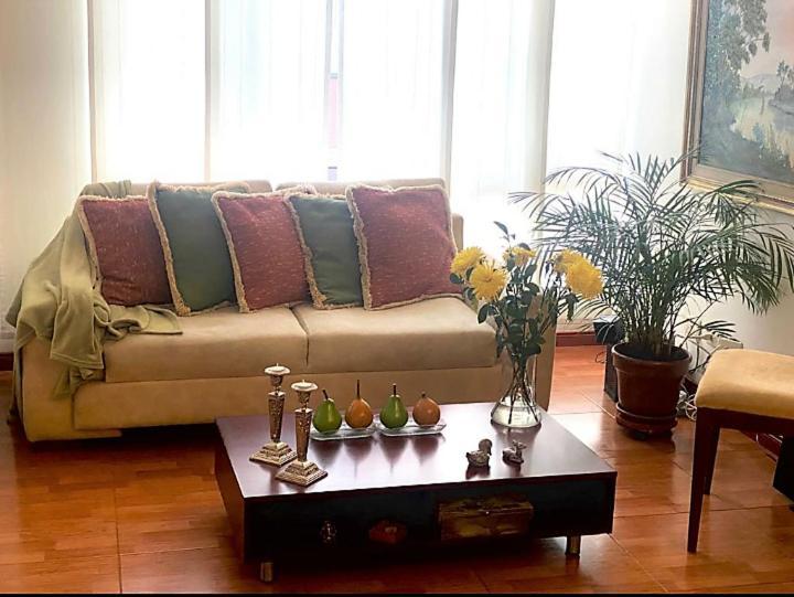 Habitación en casa particular Cedritos, Para Alquilar *