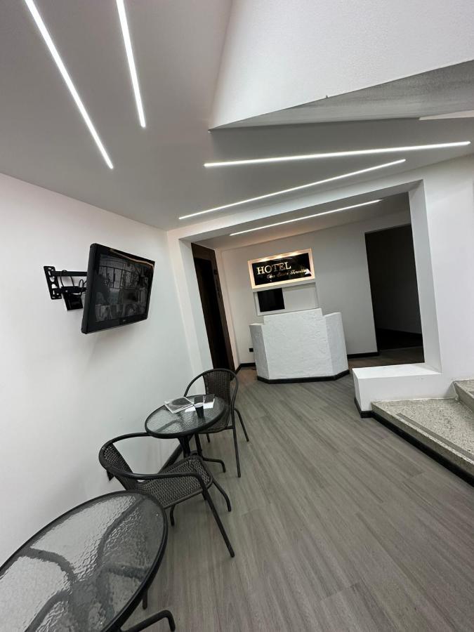 Casa Santa Teresita Hotel *