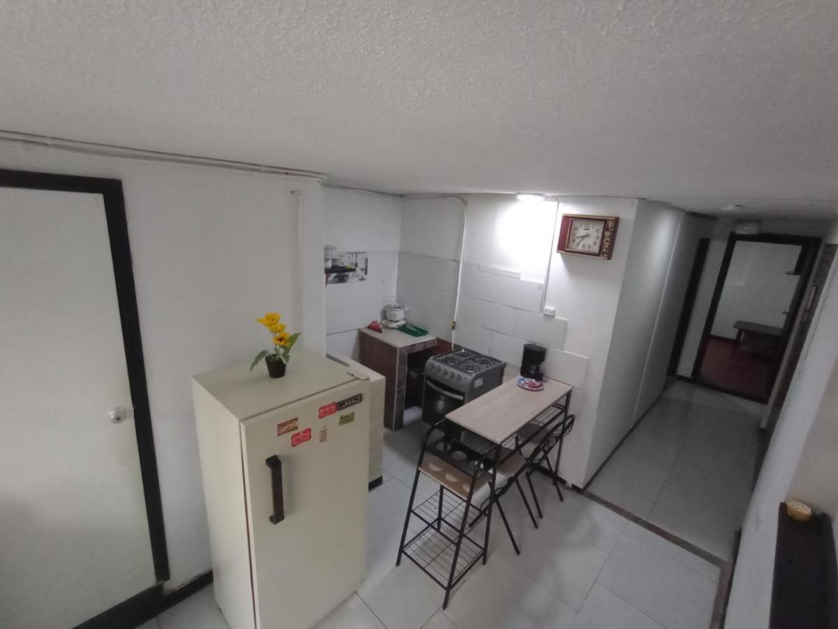 Apartamento Cerca Al Club Militar Embajada Americana, Corferias Bogotá