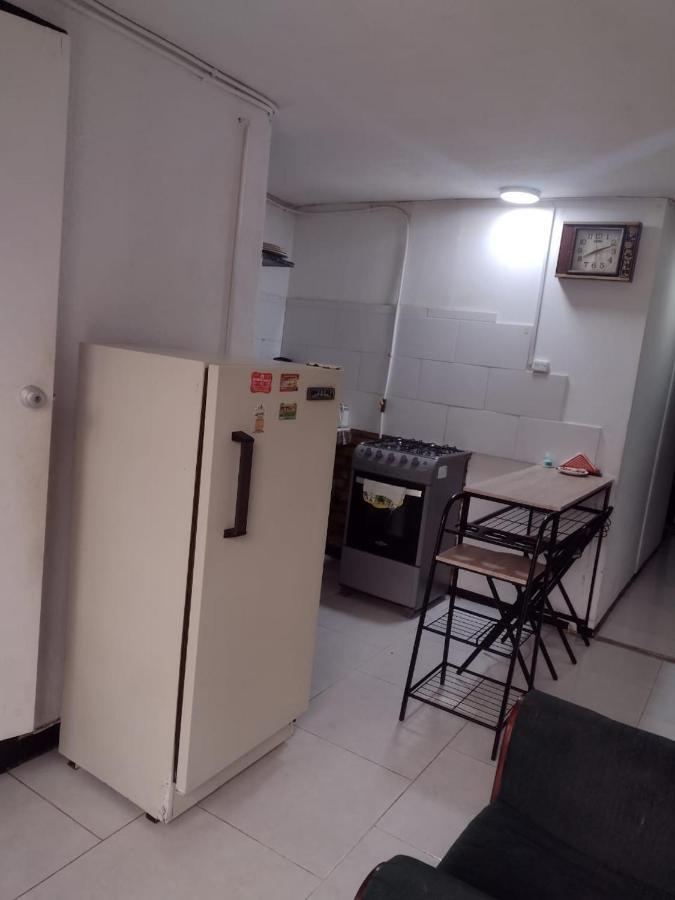 Cerca Al Club Militar Embajada Americana, Corferias Apartamento *