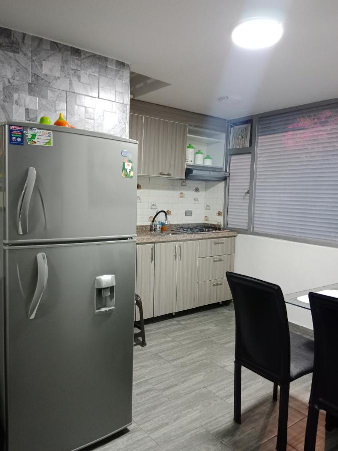 Portal El Dorado, A Solo 5 Min Del Aeropuerto, Vias, Cll 26 Apartamento