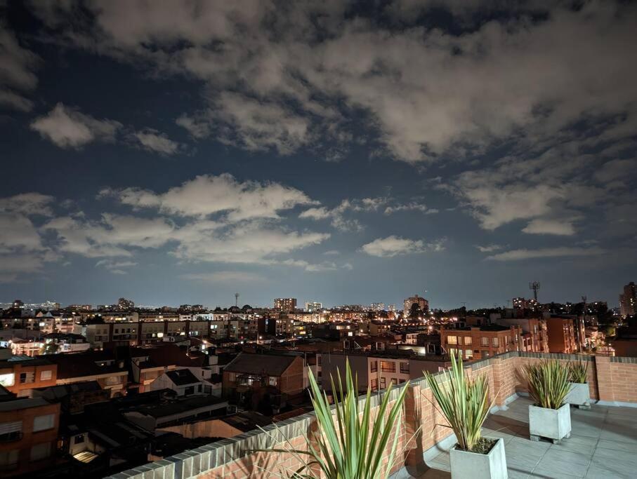 Hermoso Loft En Unicentro, Batan, Clinica Reina Sofia! Apartamento Bogotá
