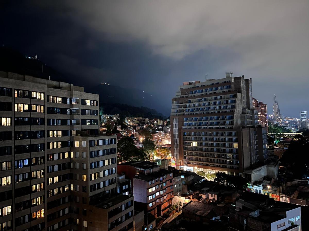 Apartamento Penthouse Con Vista A Cerros. Bogotá