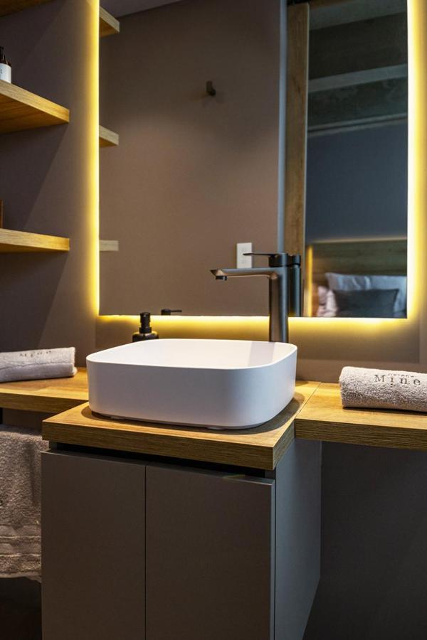 Icon 100 Luxury Apartasuites Apartahotel