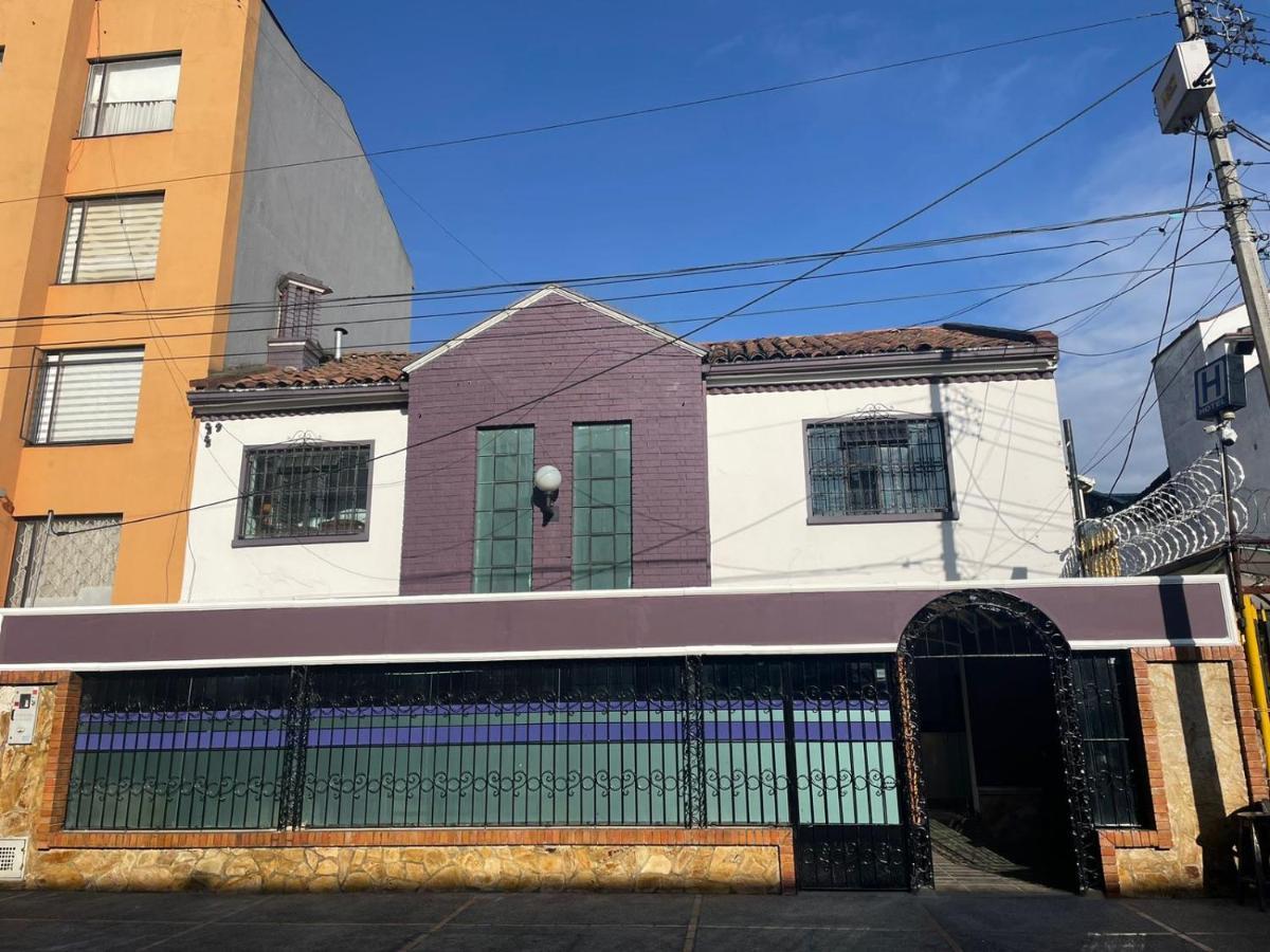 Casa Morada 63 *