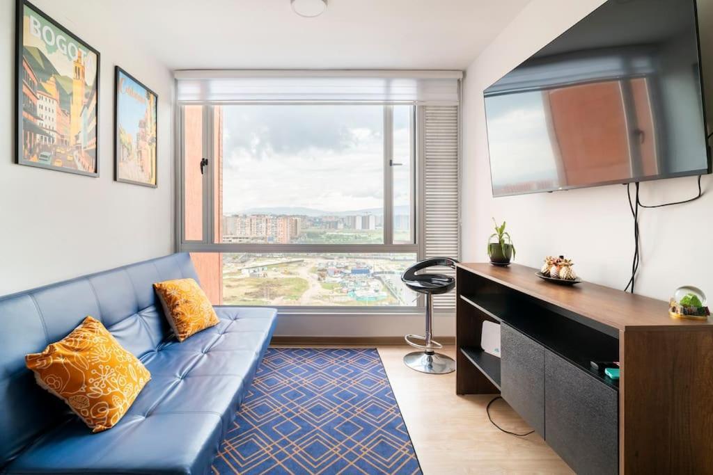 Perfecto Trabajo Remoto - Nuevo , Wifi, Lava-seca, Parking, Cerca Aeropuerto Y Embajada, Hermosa Vista