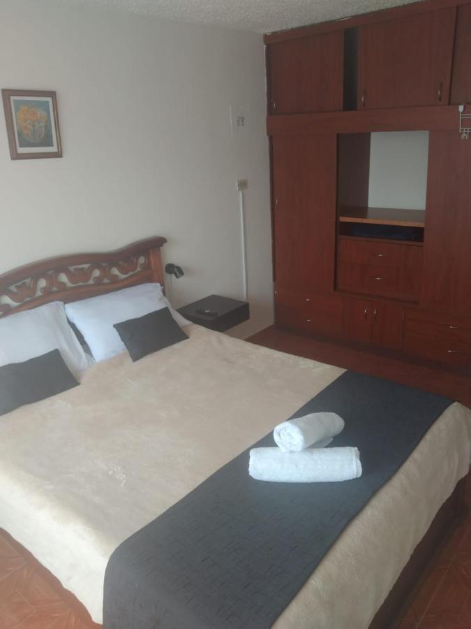 Homestay Cerca Al Aeropuerto Domina House Bogota