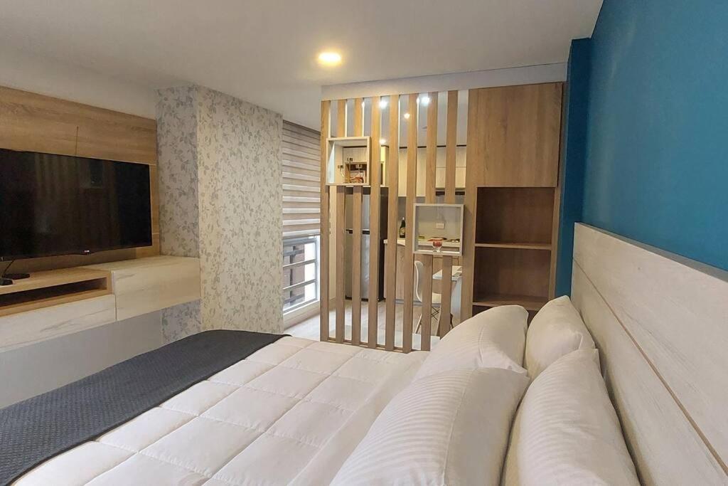 Modern & Comfortable In Downtown Apartamento