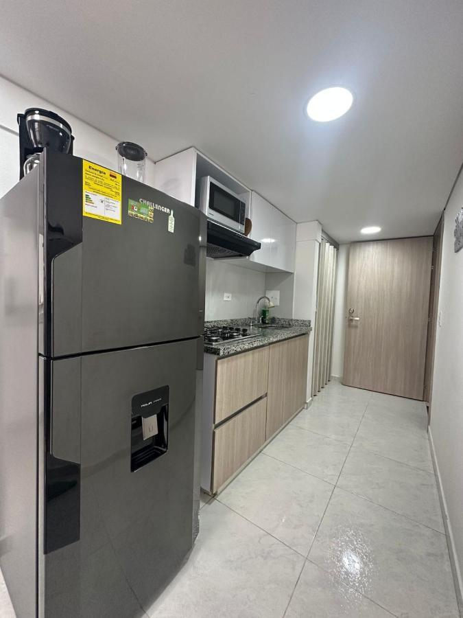 Nuevo Y Hermoso Aparta Estudio Con Excelente Ubicacion Sector Modelia Apartamento *