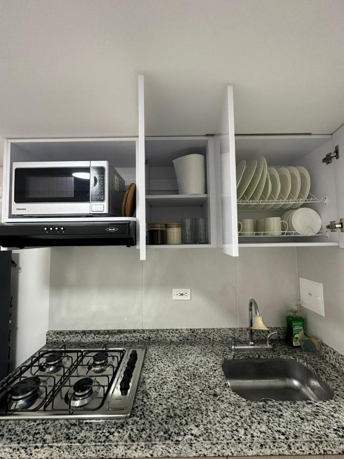 Nuevo Y Hermoso Aparta Estudio Con Excelente Ubicacion Sector Modelia Apartamento *