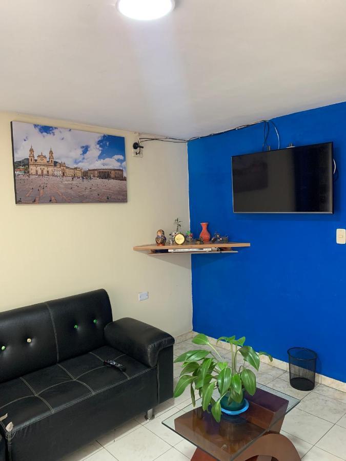 Habitación Cercana Al Aeropuerto Pensión Bogotá