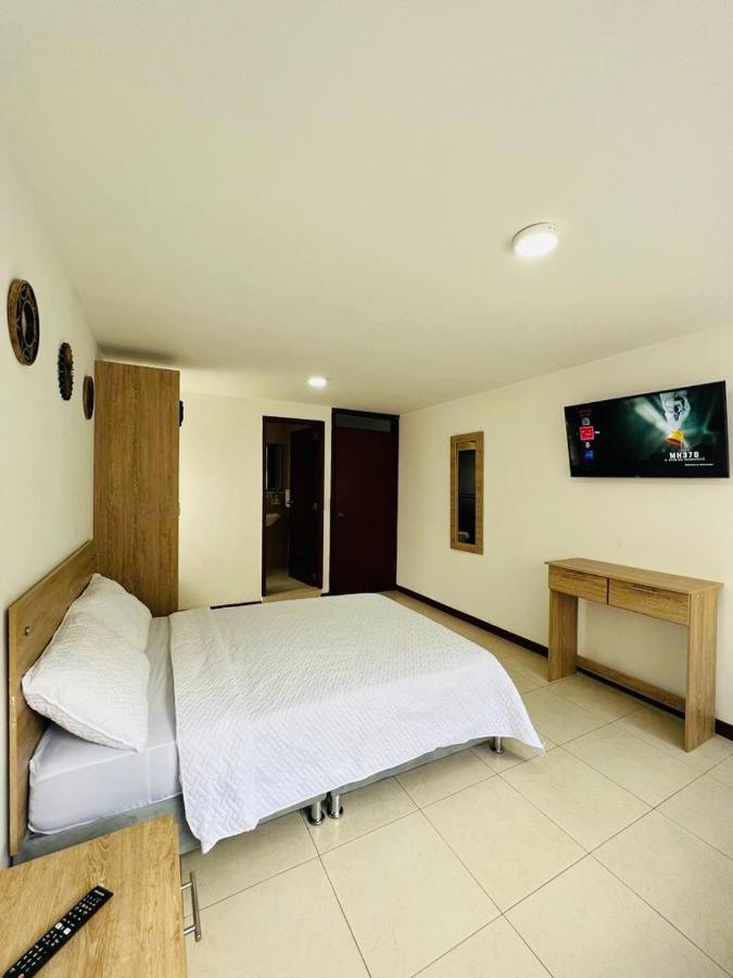 Hostelfc San Luis Pensión *