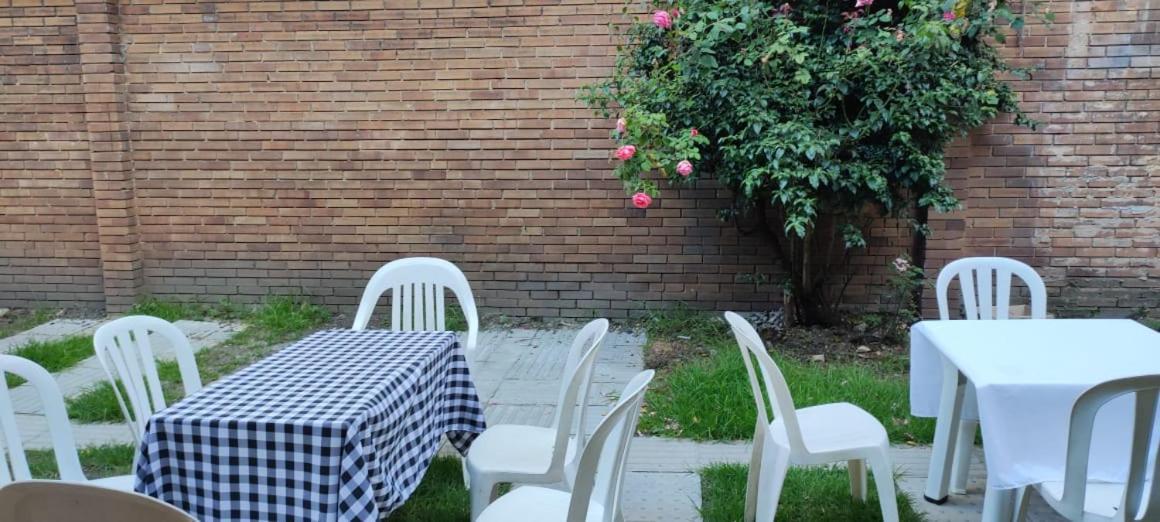 Apartasuite Movistar Campin *