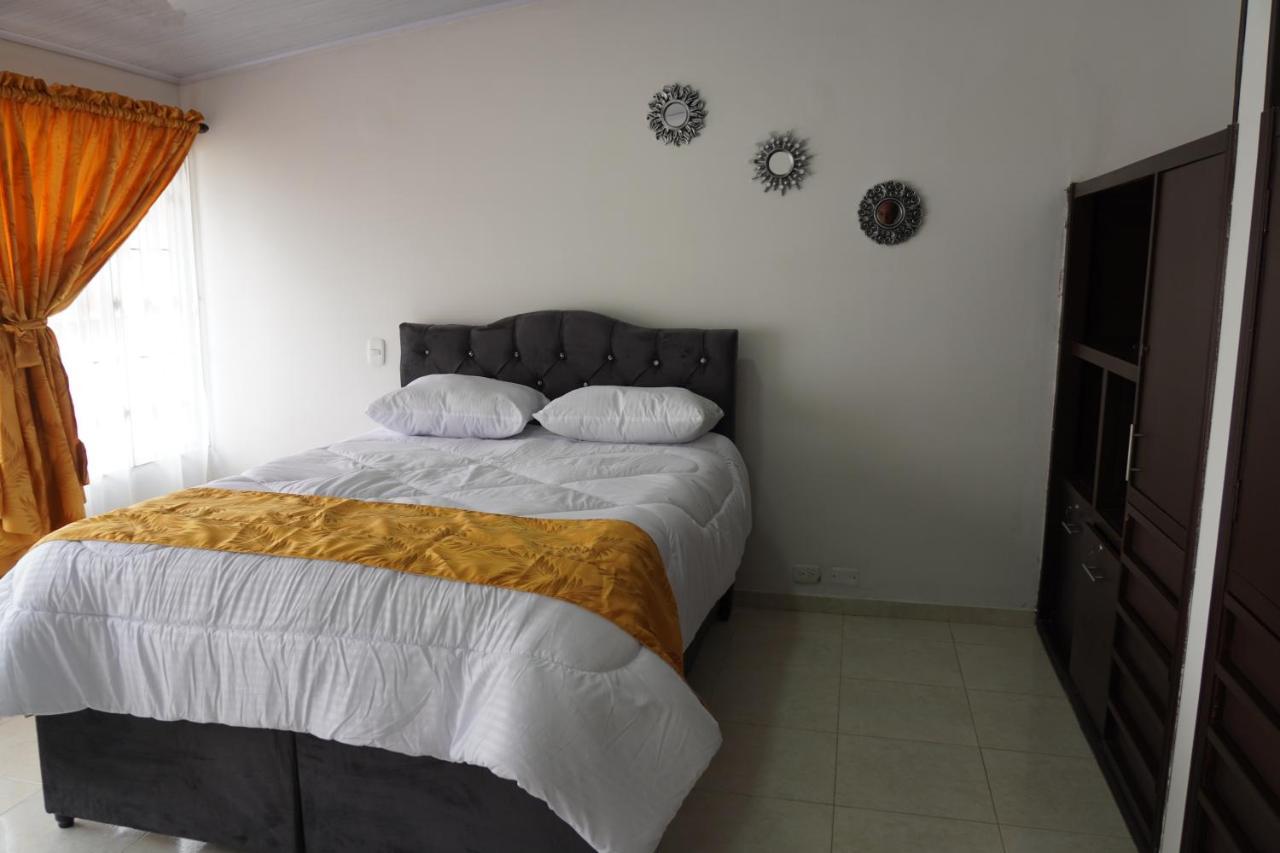 Coliving_habitacion Privada Pajaro Amarillo Pensión