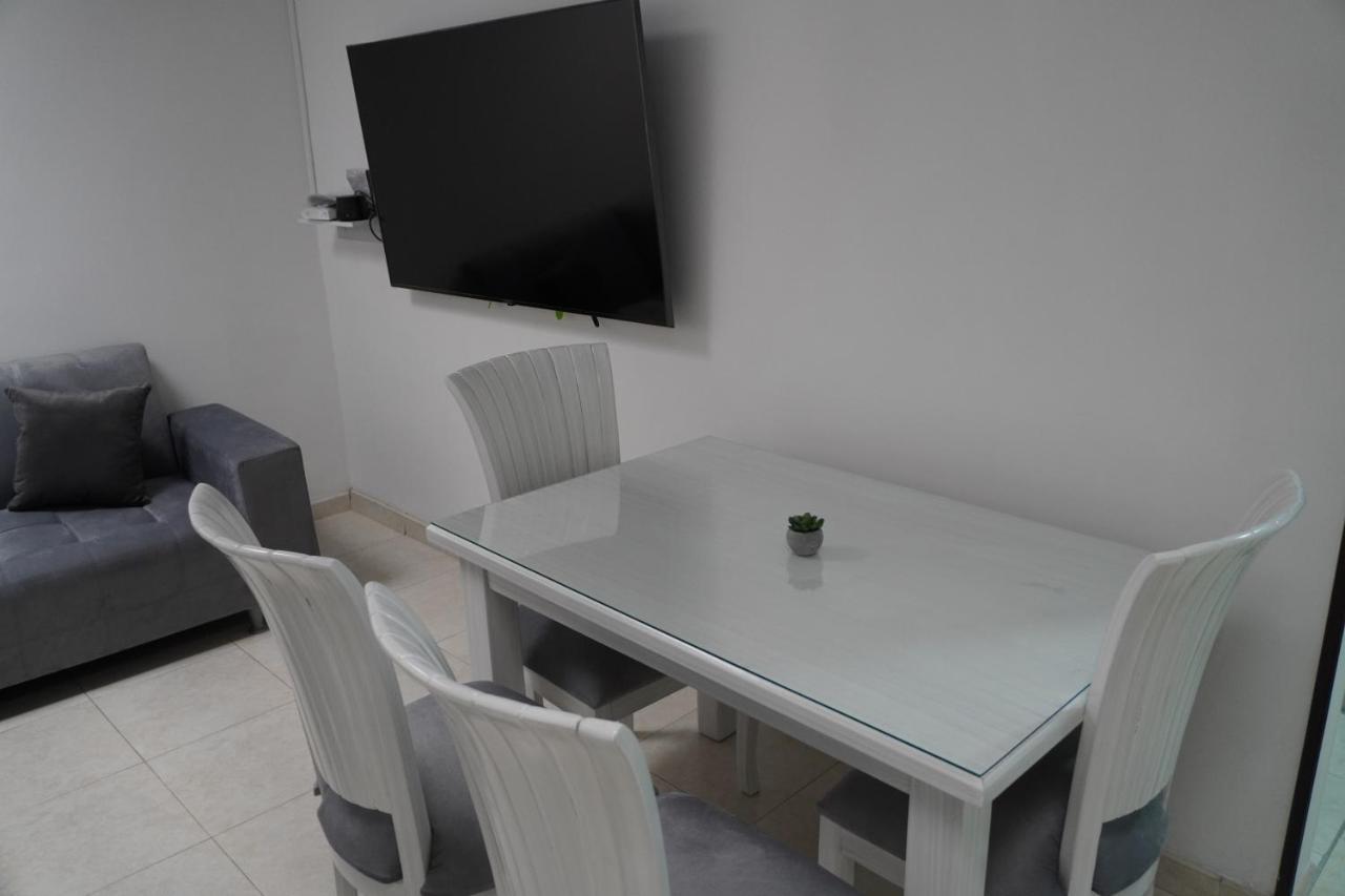 Pensión Coliving_habitacion Privada Pajaro Amarillo