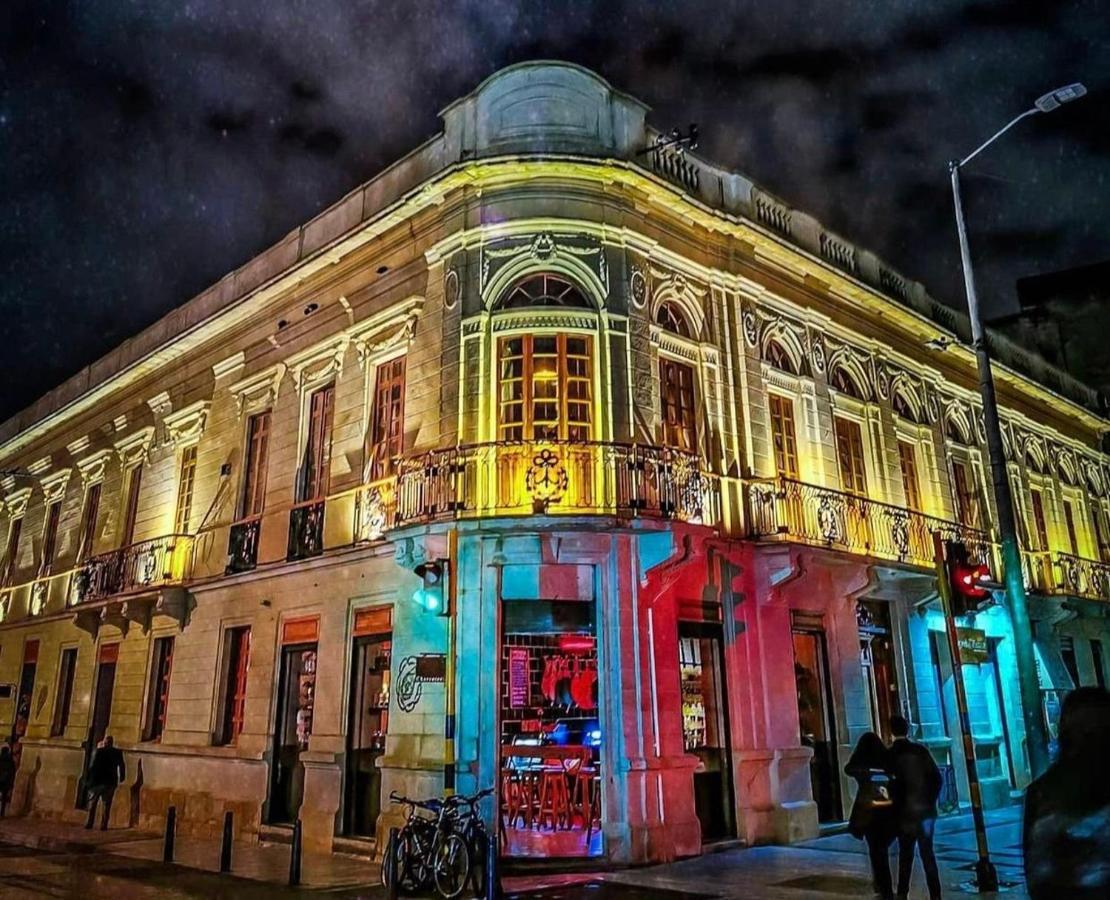 211 Aparta Studio Boutique En Mansion Siglo Xix Bogotá