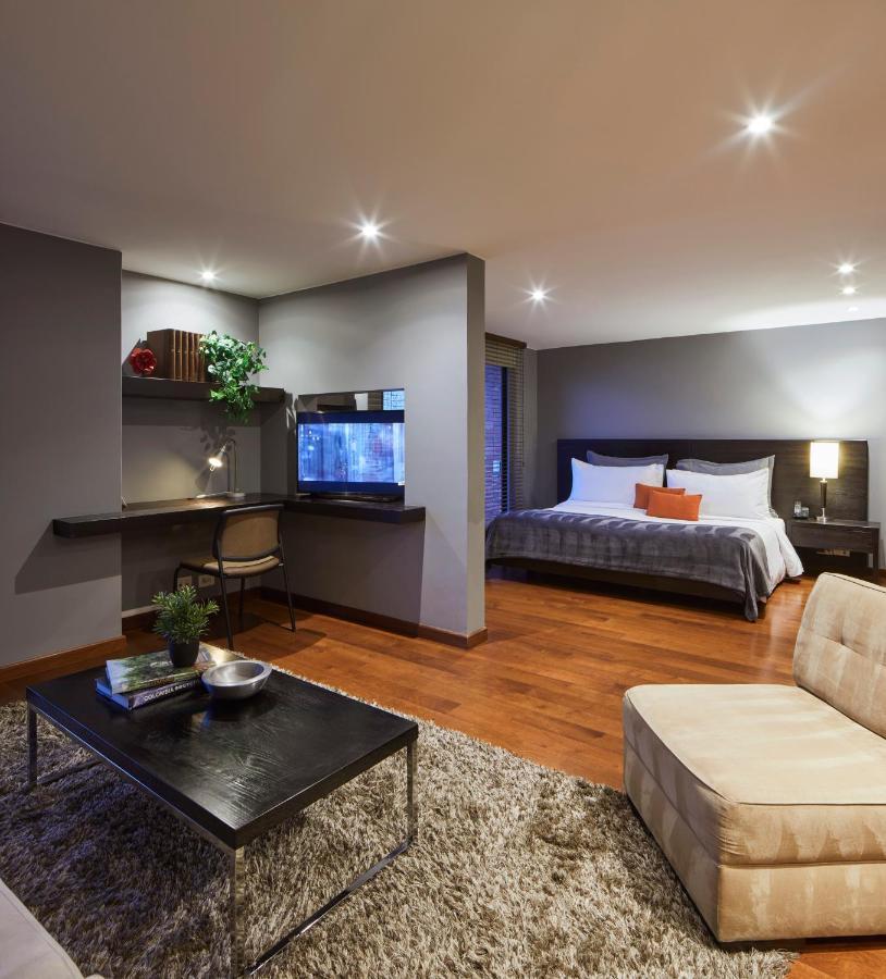 Nico Apartasuites Hotel