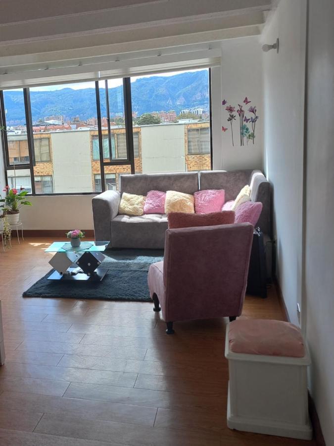 Habitación Con Baño Privado E Iluminada Descansar * Bogotá