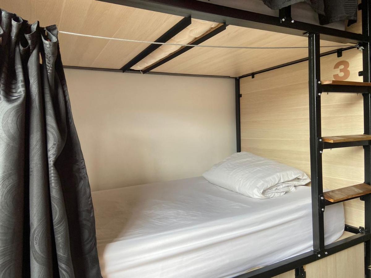 República Cabin Beds Pensión *