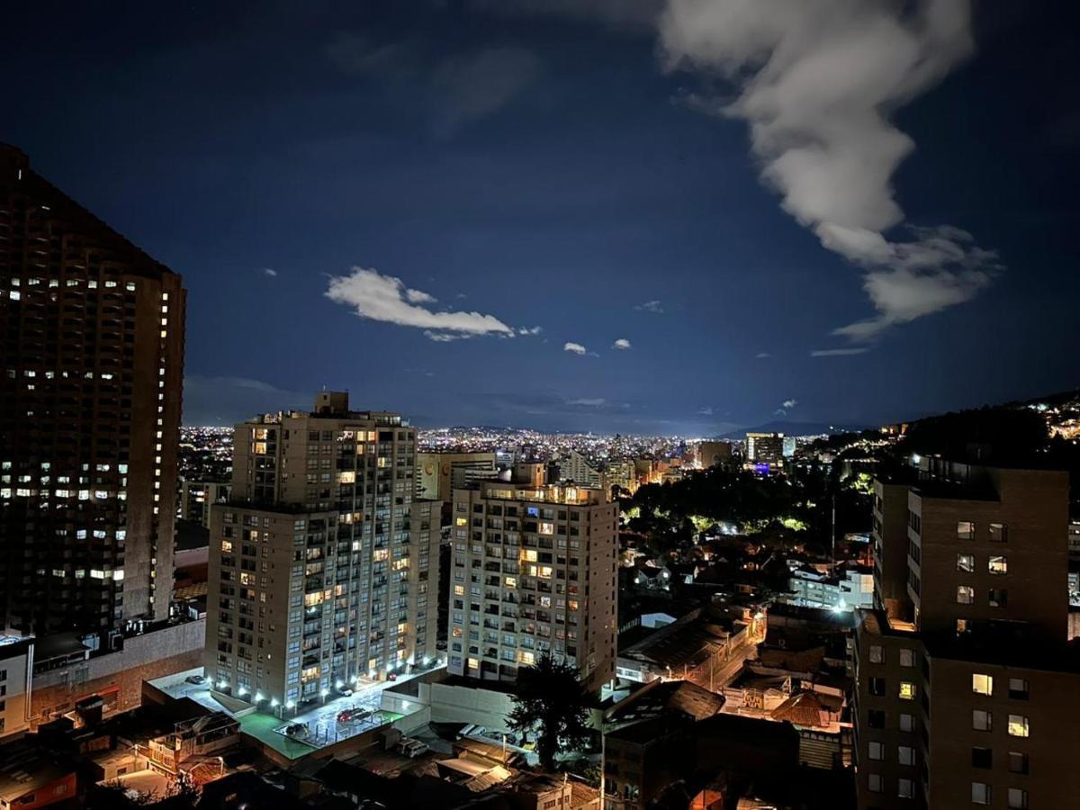 Centro Internacional - La Quinta Apartment *