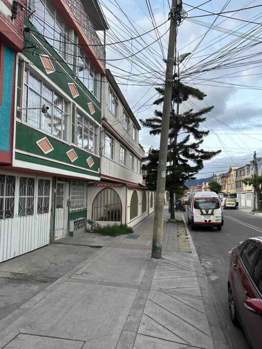 Apto Cerca A Clinica Del Olaya, Candelaria Y Centro Ciudad * Bogotá