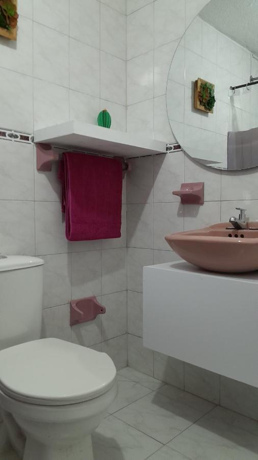 Bano Privado En Zona De La Javeriana Habitación en casa particular *