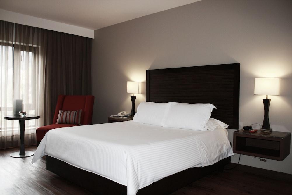 Morrison Zona Rosa 5*