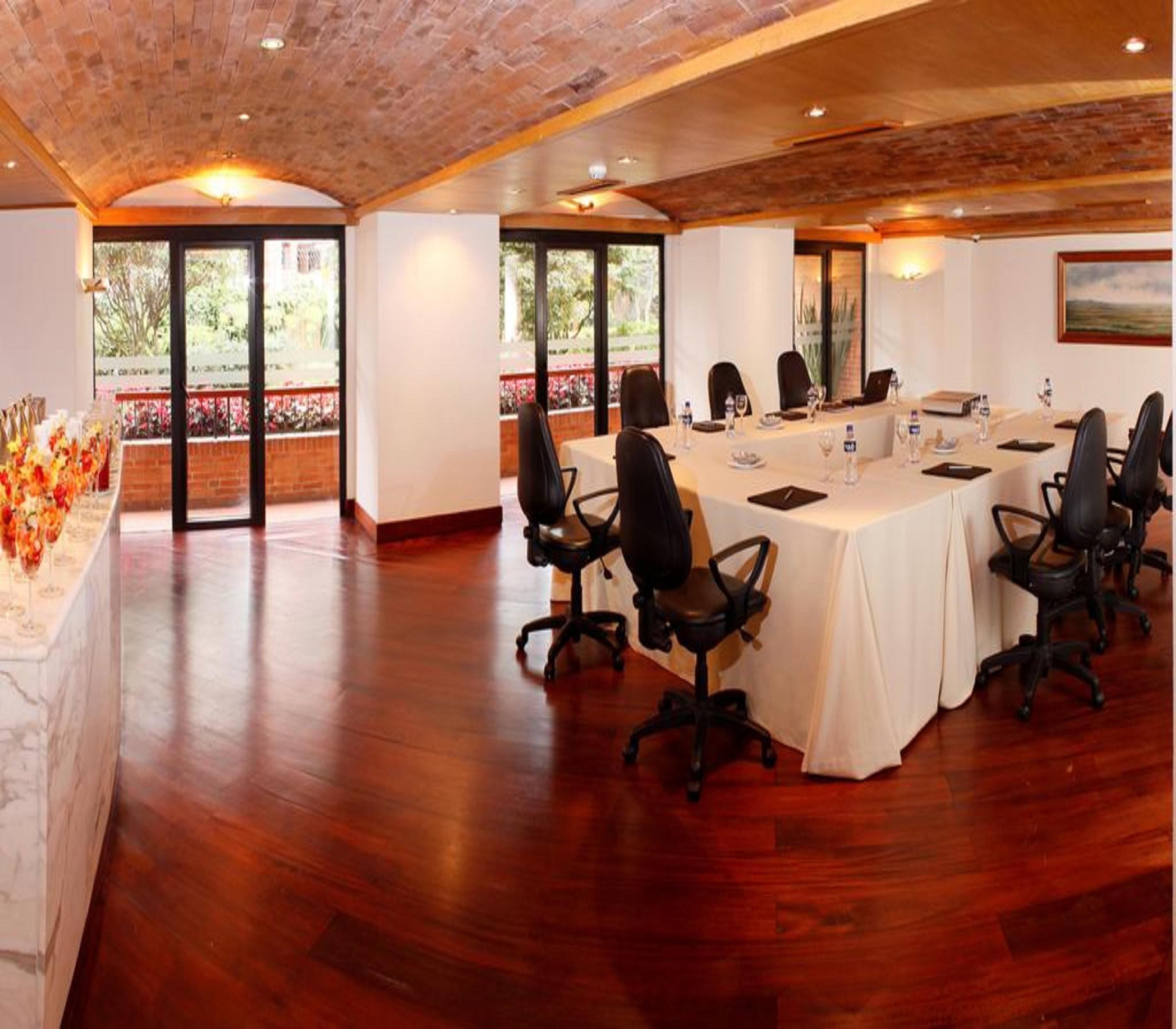 Apartahotel Estelar - La Fontana