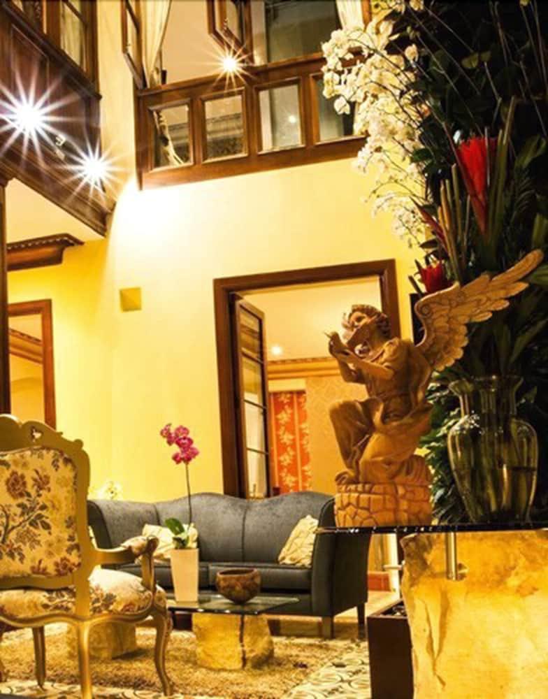 Hotel The Orchids Bogota