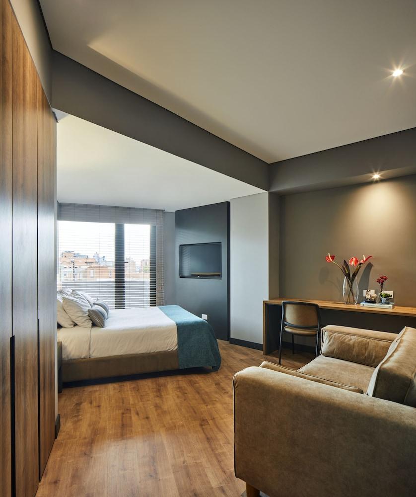 Hotel Nico Apartasuites