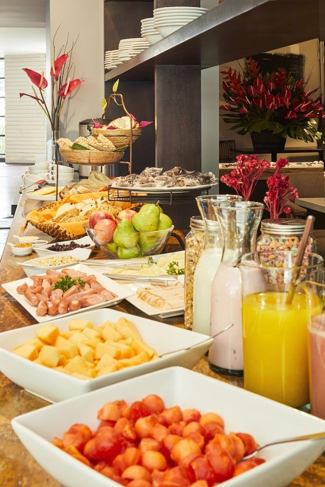 Nico Apartasuites Hotel 4*