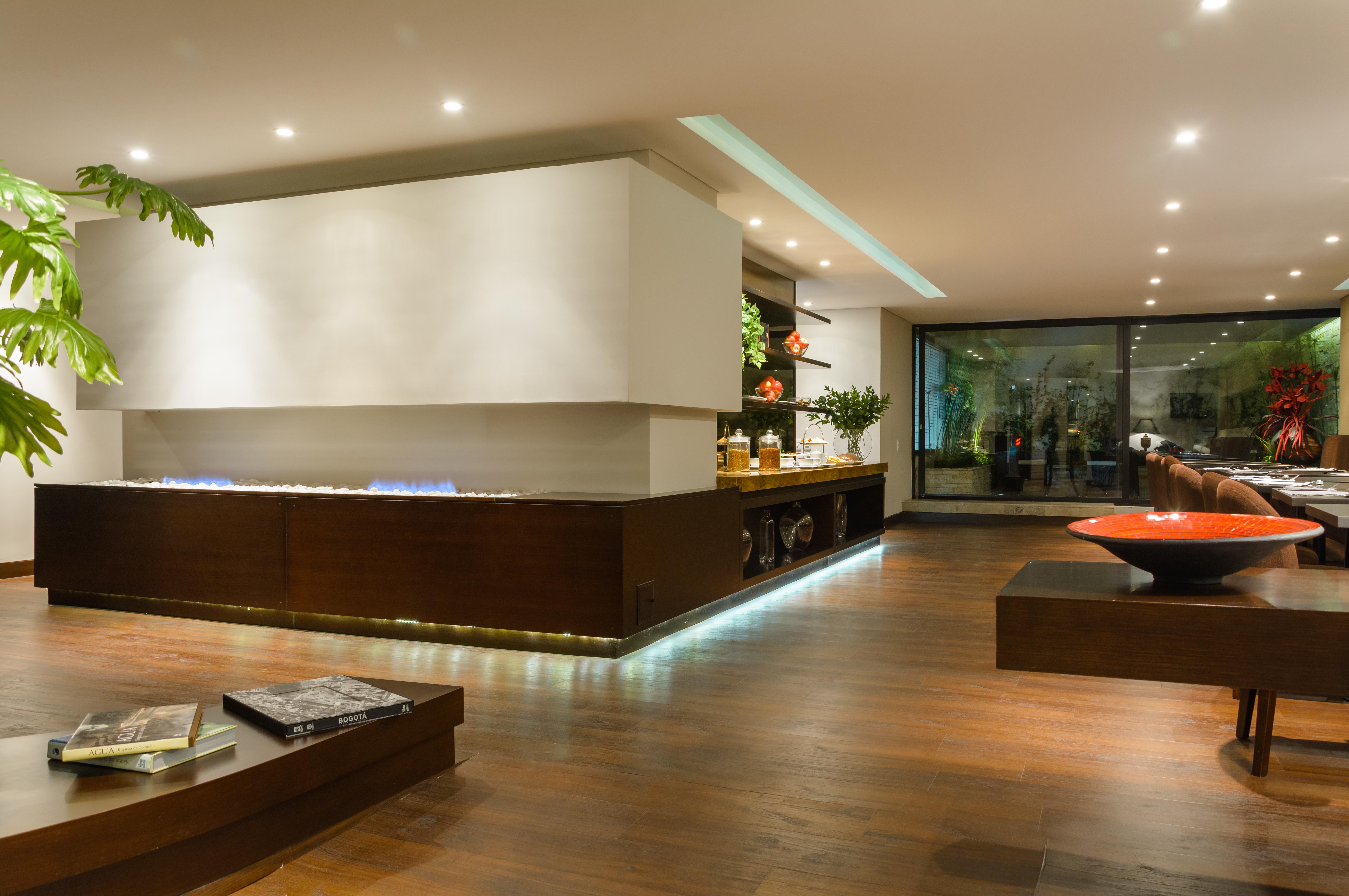 Hotel Nico Apartasuites 4*