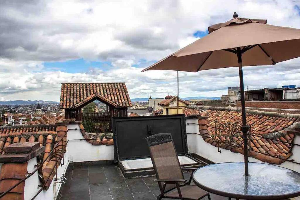 Pensión La Casa Azul Del Ventorrillo: Hospedaje Historico Bogotá