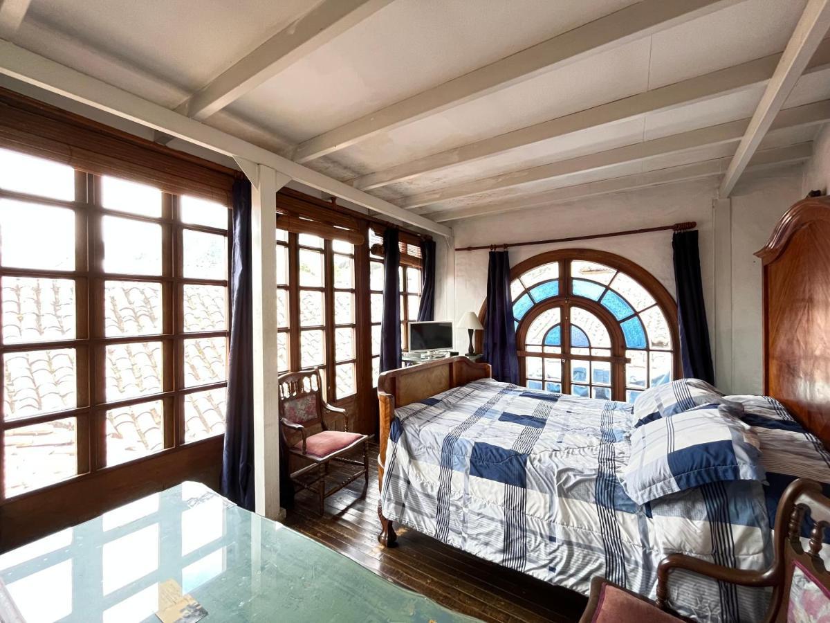 La Casa Azul Del Ventorrillo: Hospedaje Historico Pensión