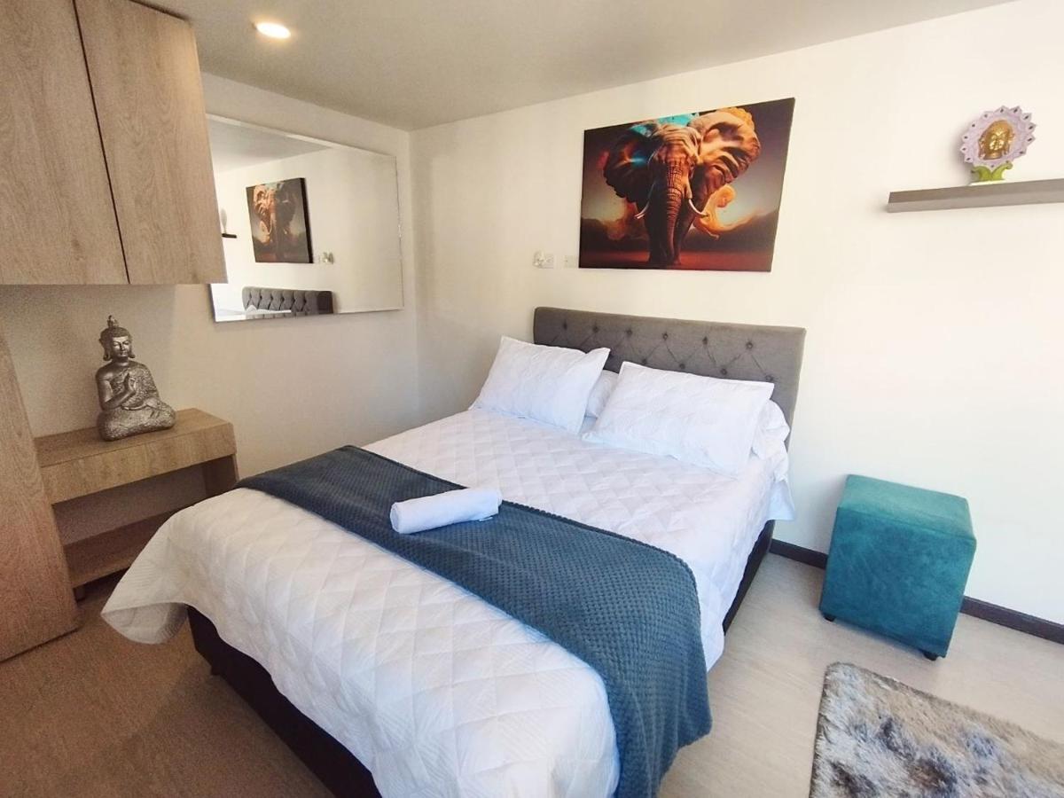 Varun Luxury Apartamento