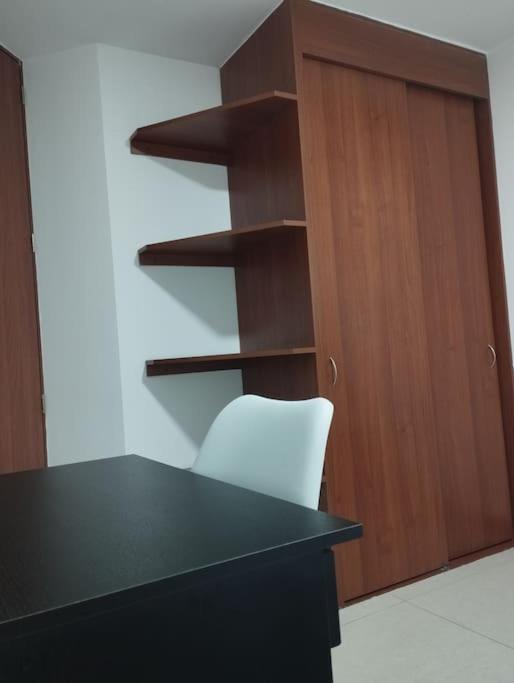 Acogedora En Un Punto De Apartamento *