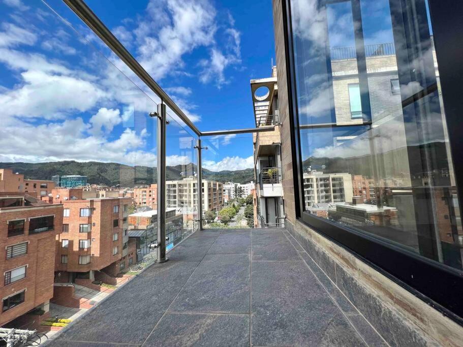 S Con El Sol En Todo Su Esplendor - Sua Bogotá
