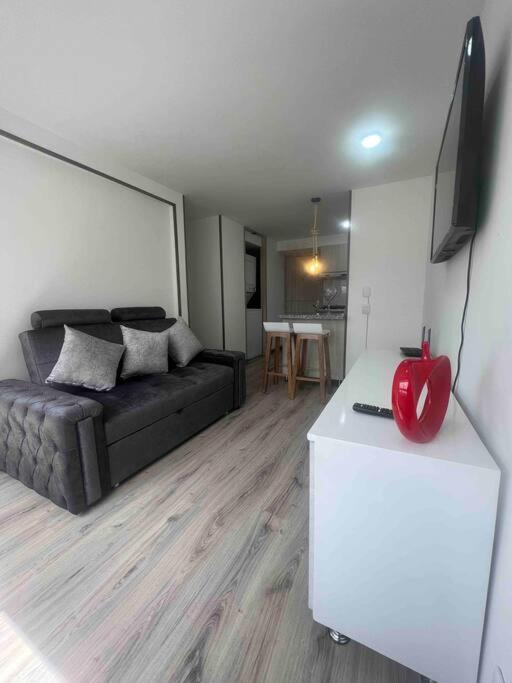 *hermoso Y Comodo Apartamento Cerca Al Aeropuerto Apartamento