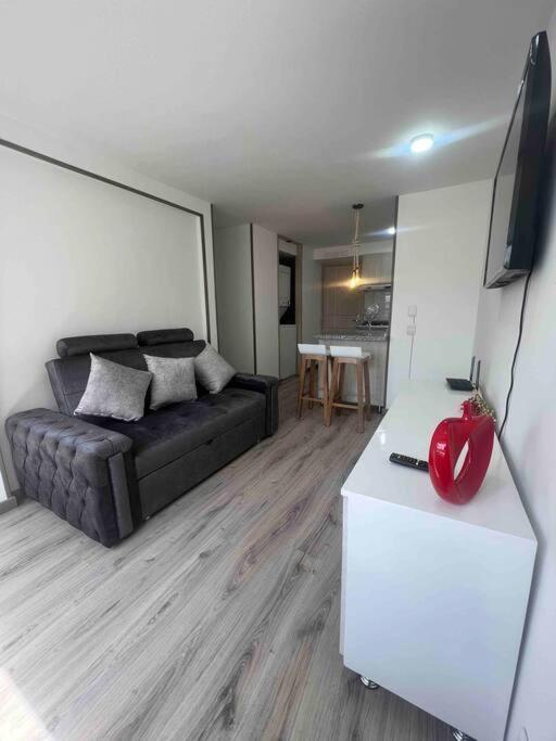*hermoso Y Comodo Apartamento Cerca Al Aeropuerto Apartamento Bogotá